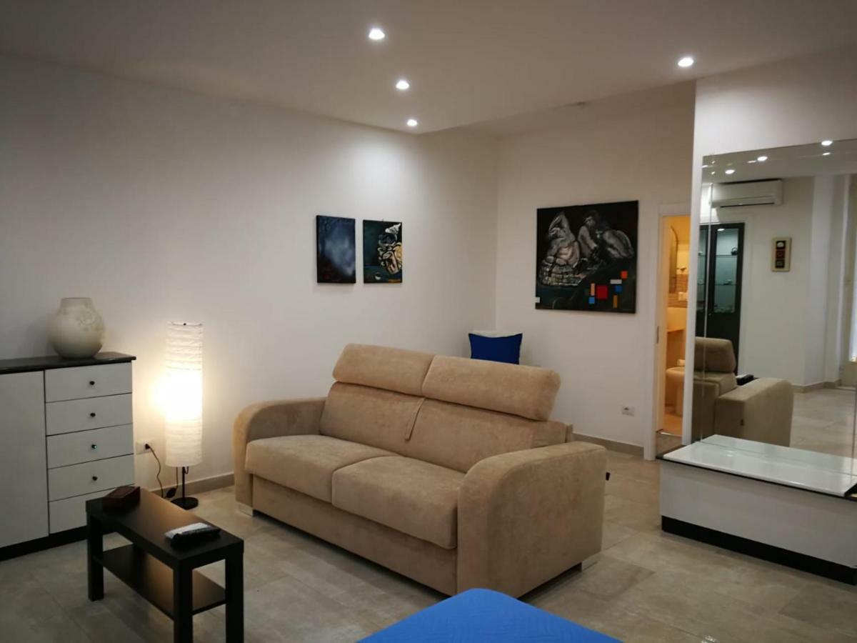 La Stanza Di Chaila Holiday home Naples